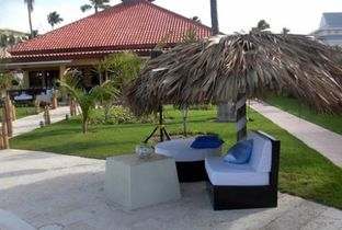 Restaurant-Kukua-Beach-Club-3